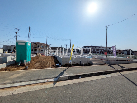 ≪5号棟　外観≫ご家族のコミュニケーションが広がるリビングイン階段のプラン♪【府中市日新町４丁目】／撮影日2025/11/07