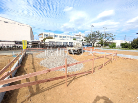 ≪6号棟　外観≫ 各居室に収納スペース完備！　【府中市日新町４丁目】／撮影日2025/10/10