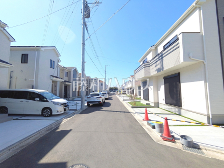 接道状況および現場風景　【府中市日新町５丁目】／撮影日2026/03/05