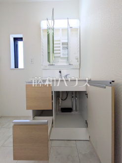 M号棟　洗面台　【府中市日新町５丁目】／撮影日2026/01/25