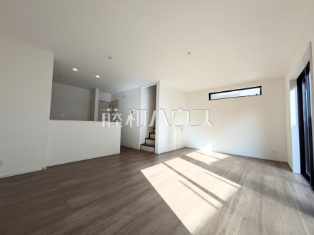 M号棟　リビング　【府中市日新町５丁目】／撮影日2026/01/25