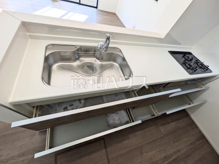 M号棟　キッチン　【府中市日新町５丁目】／撮影日2026/01/25