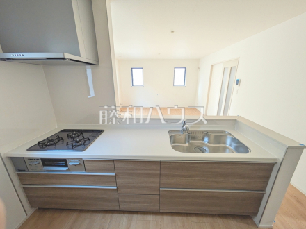 Q号棟　キッチン　【府中市日新町５丁目】／撮影日2026/01/17