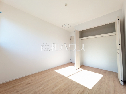 Q号棟　居室　【府中市日新町５丁目】／撮影日2026/01/17