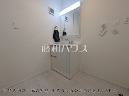 6号棟　洗面室　【府中市多磨町２丁目】／撮影日2026/03/22