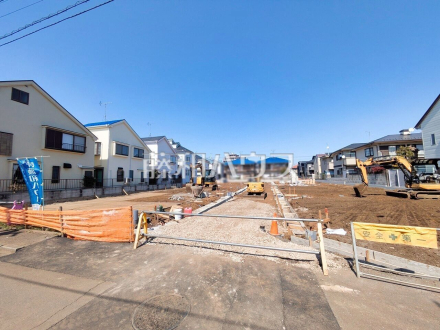 現場風景【三鷹市上連雀９丁目】 平日のご案内も可能です。まずはお気軽にお問合せ下さいませ。 ／撮影日2026/03/21