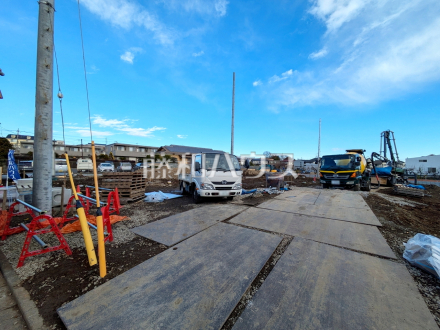 ≪現地外観≫周囲に高い建物のないエリアのため、空が大きく感じます。　【府中市分梅町３丁目】／撮影日2025/12/26