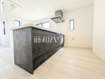 1号棟　キッチン　【府中市分梅町１丁目】／撮影日2026/03/14