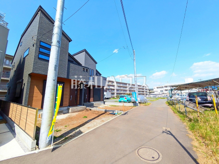 接道状況および現場風景　【八王子市緑町】／撮影日2026/04/11