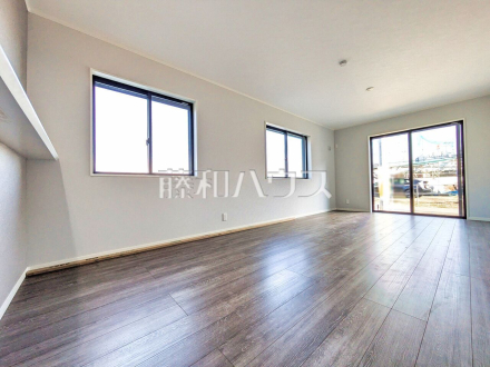 B号棟　リビング　【八王子市緑町】／撮影日2026/03/21