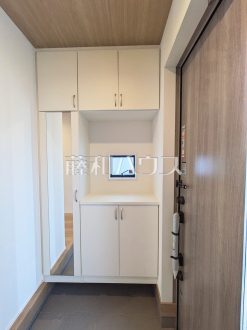 3号棟　玄関　【与那原町字上与那原】／撮影日2025/12/12