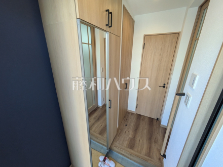 A号棟　玄関　【日野市大字石田】／撮影日2026/04/17