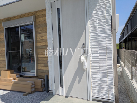 B号棟　玄関　【日野市大字石田】／撮影日2026/04/17