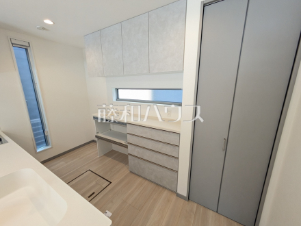 B号棟　キッチン　【日野市大字石田】／撮影日2026/04/17