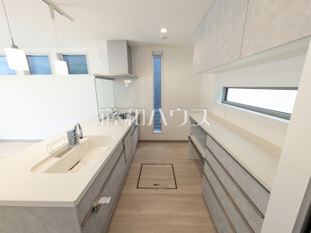 B号棟　キッチン　【日野市大字石田】／撮影日2026/04/17