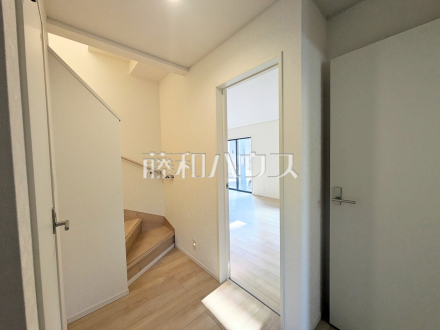 1号棟　階段　【朝霞市宮戸３丁目】／撮影日2026/02/02