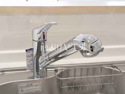 4号棟　浄水器一体型水栓　【朝霞市宮戸３丁目】　いつでもおいしいお水が飲める浄水器一体型水栓も完備 
／撮影日2026/02/12