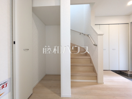 5号棟　階段・収納　【朝霞市宮戸３丁目】／撮影日2026/02/12