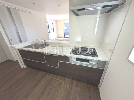 2号棟　キッチン　【東村山市久米川町３丁目】／撮影日2026/02/19