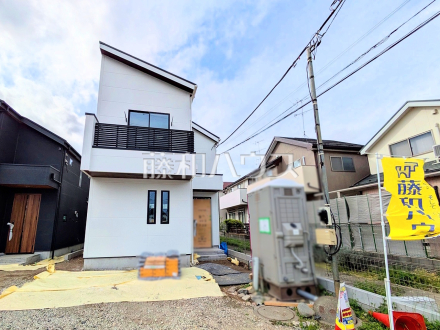 ≪1号棟　外観≫モダンスタイリッシュな外観は永年お住まいになっても飽きの来ないシンプルな印象を与えてくれます。　【府中市南町３丁目】／撮影日2026/04/10