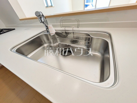 B号棟　キッチン　【府中市日新町３丁目】／撮影日2026/03/08