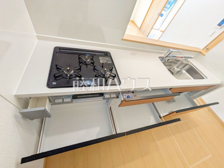 B号棟　キッチン　【府中市日新町３丁目】／撮影日2026/03/08