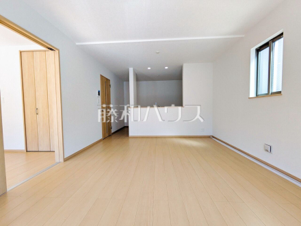 B号棟　リビング　【府中市日新町３丁目】／撮影日2026/03/08