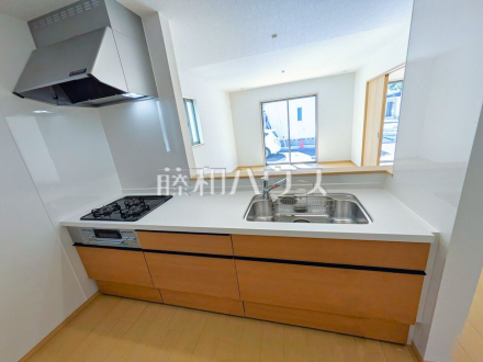 B号棟　キッチン　【府中市日新町３丁目】／撮影日2026/03/08