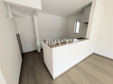 D号棟　キッチン　【府中市日新町３丁目】／撮影日2026/02/27