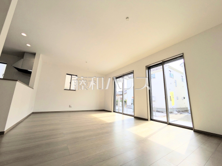 D号棟　リビング　【府中市日新町３丁目】／撮影日2026/02/27