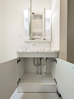 D号棟　洗面室　【府中市日新町３丁目】／撮影日2026/02/27