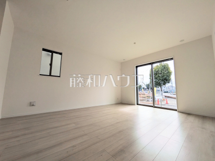 F号棟　リビング　【府中市日新町３丁目】／撮影日2026/02/27