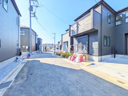 接道状況および現場風景　【新座市石神２丁目】／撮影日2026/03/23