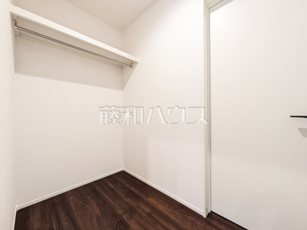 1号棟　ウォークインクローゼット　【新座市石神２丁目】／撮影日2026/03/23