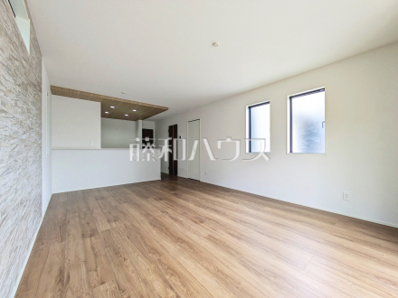 4号棟　リビング　【新座市石神２丁目】／撮影日2026/03/23