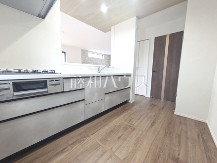 10号棟　キッチン　【新座市石神２丁目】／撮影日2026/04/09