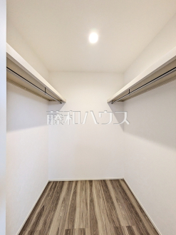 A号棟　ウォークインクローゼット　【与那原町字与那原】／撮影日2026/02/26