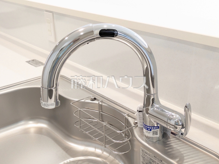A号棟　浄水器一体型水栓　【与那原町字与那原】　いつでもおいしいお水が飲める浄水器一体型水栓も完備 
／撮影日2026/02/26