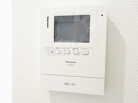 A号棟　防犯設備　【与那原町字与那原】　防犯に役立つTVモニター付インターフォン
／撮影日2026/02/26
