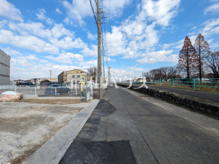 接道状況および現場風景　【春日井市味美町３丁目】／撮影日2025/12/19