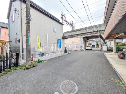 接道状況および現場風景 【国分寺市西恋ヶ窪3丁目】/撮影日2026/08/31