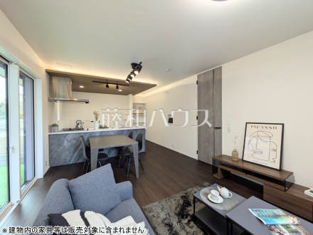 3号棟　リビング　【三鷹市上連雀８丁目】／撮影日2025/12/11