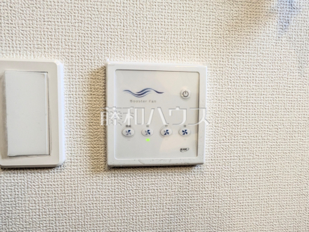 3号棟　ブースターファン　【三鷹市上連雀８丁目】　日々の生活を豊かに、暮らしを心地良くする先進の設備
／撮影日2025/12/11