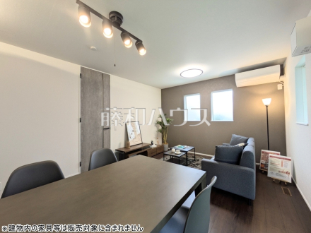 3号棟　リビング　【三鷹市上連雀８丁目】／撮影日2025/12/11