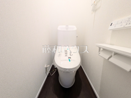 3号棟　トイレ　【三鷹市上連雀８丁目】／撮影日2025/12/11