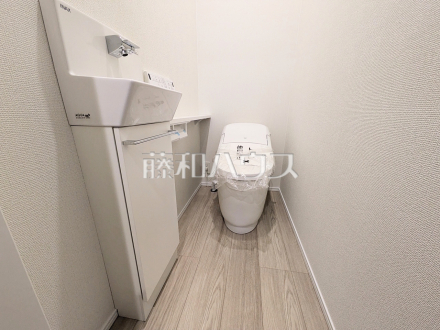 4号棟　トイレ　【三鷹市上連雀８丁目】／撮影日2025/12/26