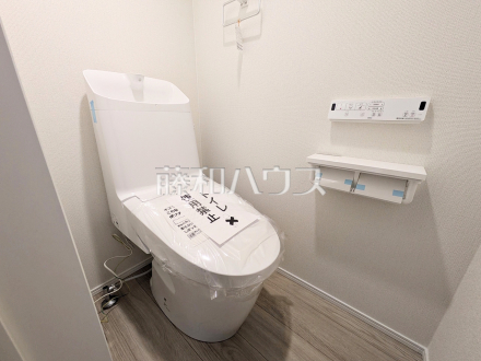 4号棟　トイレ　【三鷹市上連雀８丁目】／撮影日2025/12/26