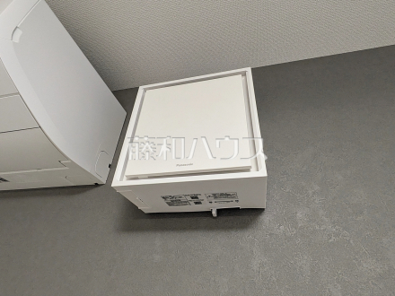 4号棟　換気扇　【三鷹市上連雀８丁目】　日々の生活を豊かに、暮らしを心地良くする先進の設備
／撮影日2025/12/26