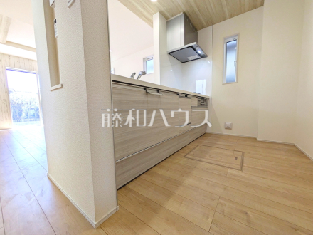 1号棟　キッチン　【府中市是政１丁目】／撮影日2026/03/05