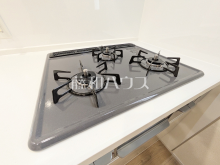 2号棟　キッチンコンロ　【府中市是政１丁目】／撮影日2026/03/14